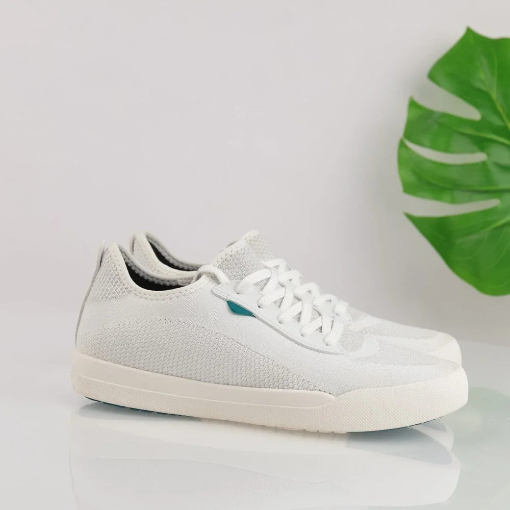 Vessi Womens Weekend Sneakers Size 9 Waterproof White Lace-Up Comfort Shoes Low